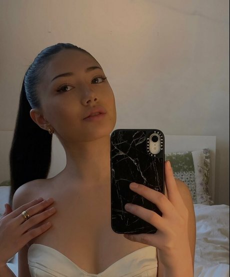 Miku Martineau xxx actress archive