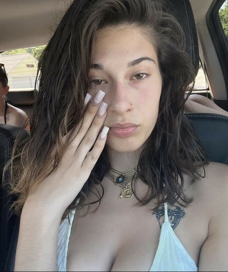 Millieenaro star erotic pics