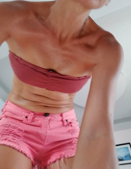 Mommy Di free star image