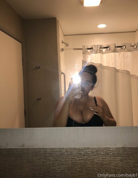 bayb1 star naked images