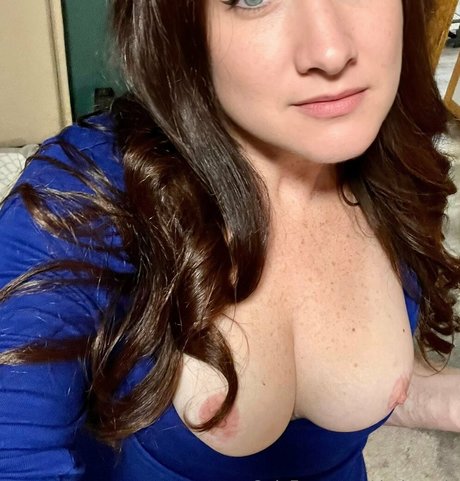 DarkerEris model nude img