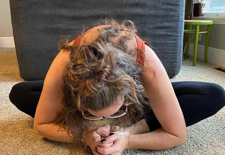 Laineymarie thumbnail