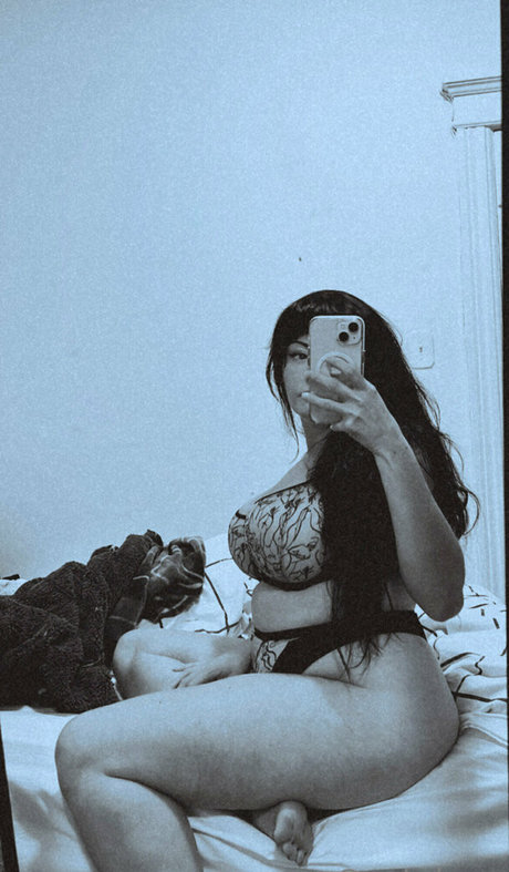 payzeta beautiful pornstar img