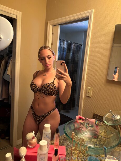 therealjuicy2 pornographic star gallery