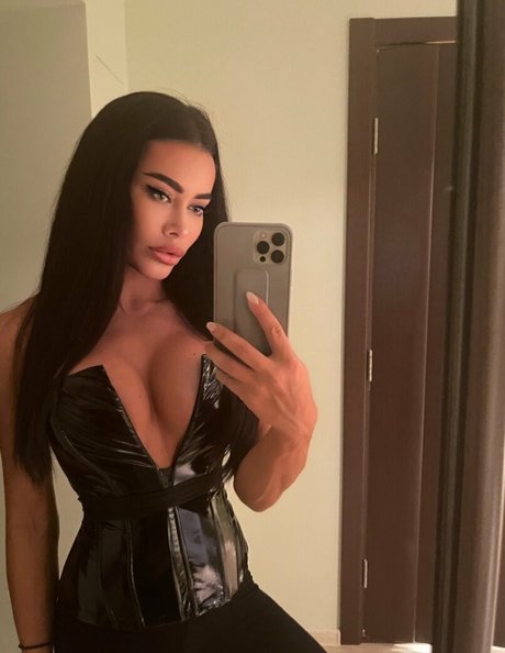 elena the beautiful adult actress archive