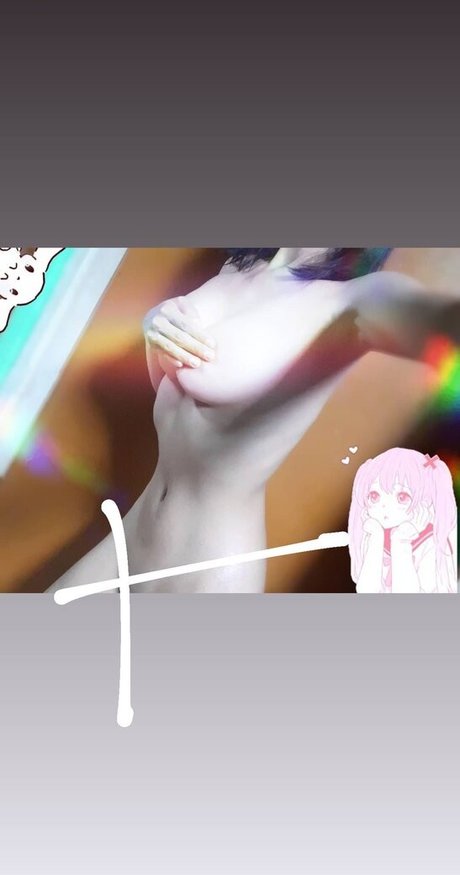 Kuro Emma model free picture