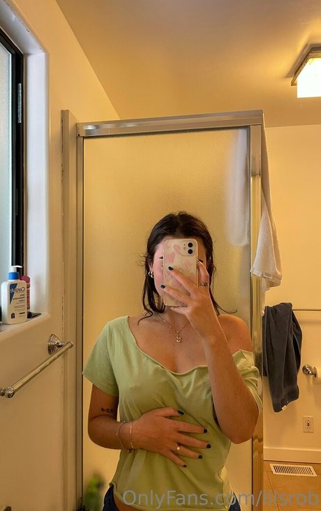 Lilqrober Lilsrob pornstar high quality pics