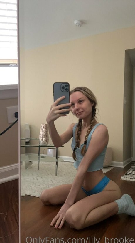 Lily Brooke pornstar sex photo