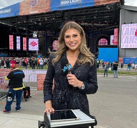 Dannie Rogers model free photo