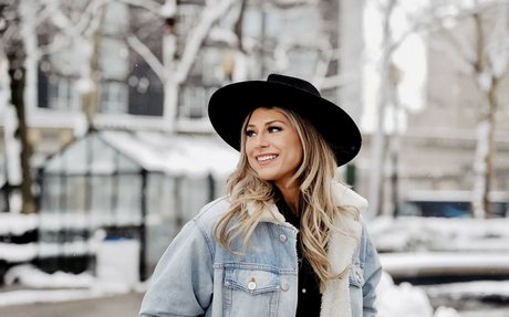 Dannie Rogers free pornstar photos