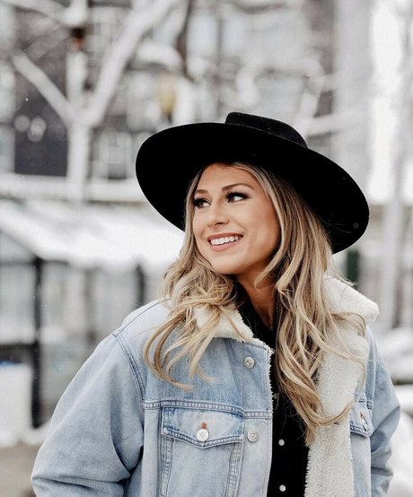 Dannie Rogers art actress photos