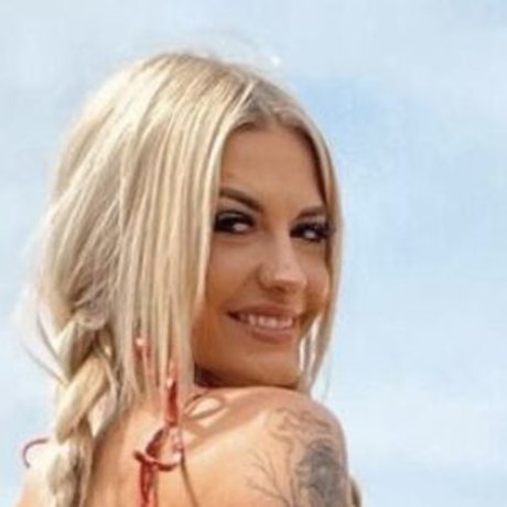 Whitetrashbarbiee erotic actress images