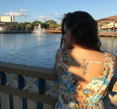 Jordan Rose Schmidt star top pic