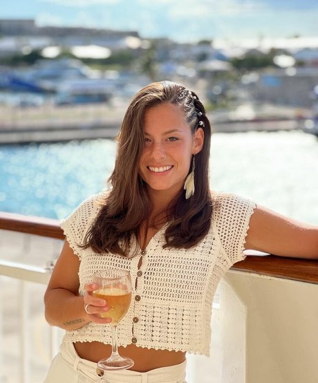 Jordan Rose Schmidt beautiful actress galleries