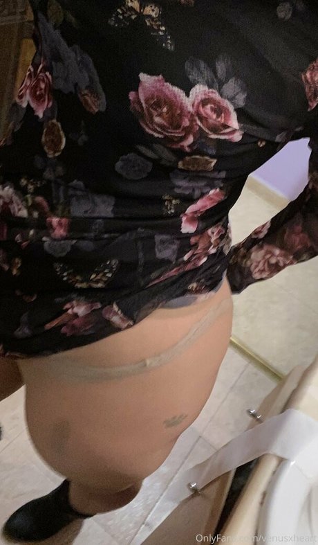 venusxheart perfect pornstar image