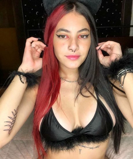 Yeireales pornstar free photos