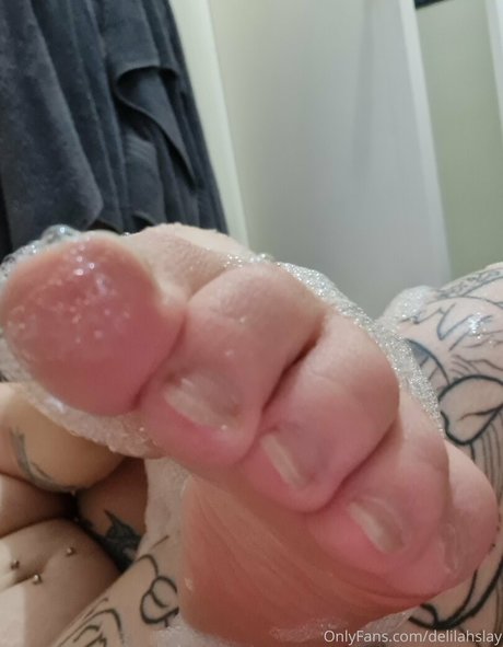 delilahslay model adult pics