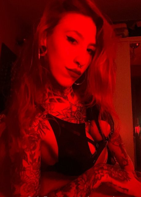 Missmushrooms nudes actress picture