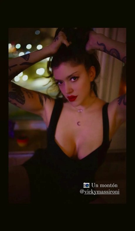 Vicky Massironi sex model galleries