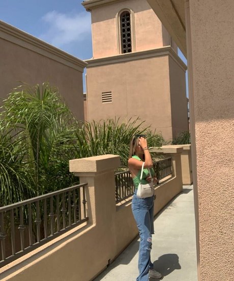 Emmie Garver art star pics