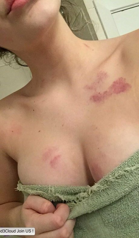 Emmie Garver model hot picture