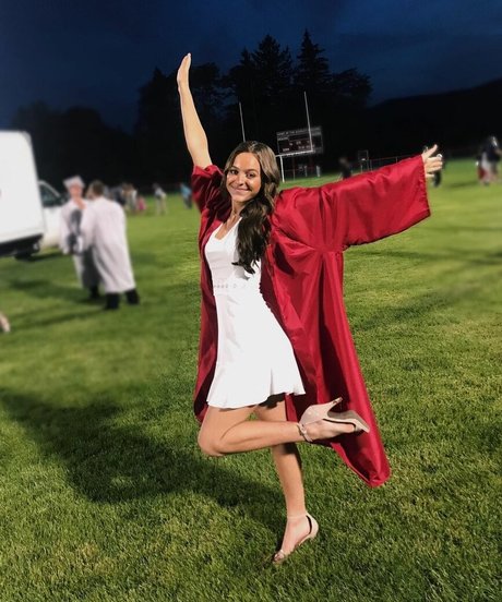 Emmie Garver naked star pic