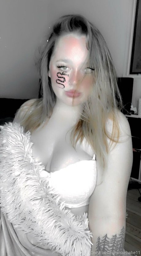 raebabe11 model free image