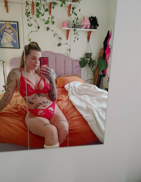 emwoods666free model xxx image