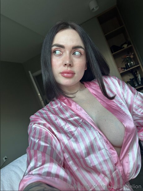 NikkyDandelion star porn pics