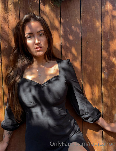 RadicalRon star pornographic photos