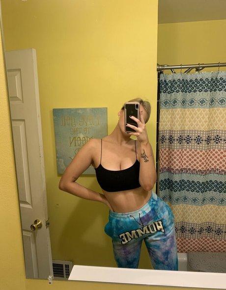 mollyomaliamollyomaliaaa star hot archive