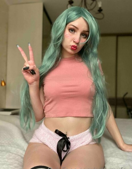 sstormyfox model adult pic