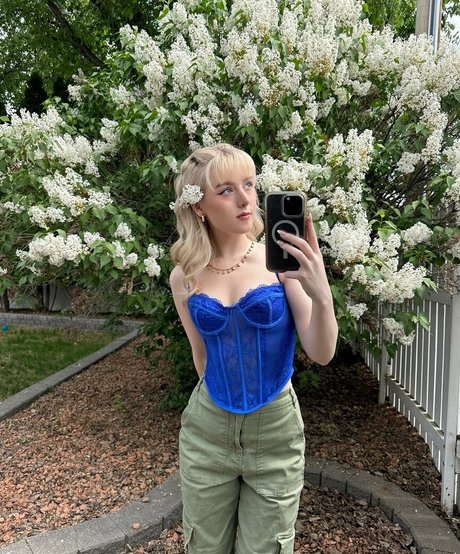 Camcossss top model galleries