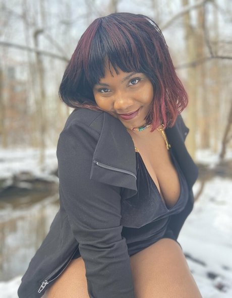 Fearlessaura naked model pics