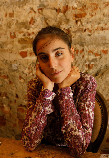 Aurora Mineo erotic model pictures