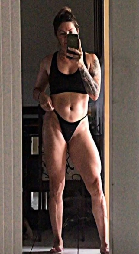 Paula Lins exclusive model gallery