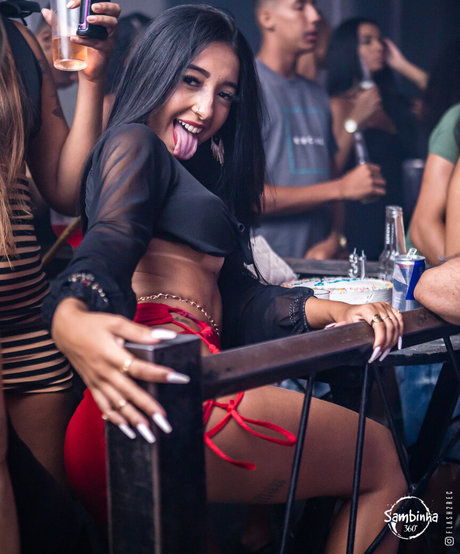 Michelle Monteiro nude actress img