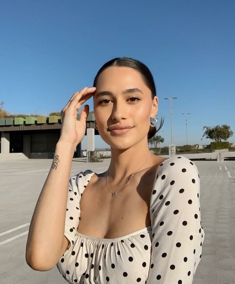 carlieauszler thumbnail