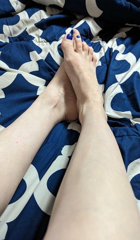 Little Finch naked star gallery