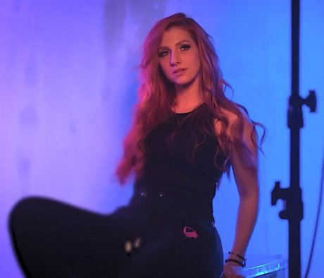 Lara Loft pornstar gallery