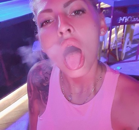 emmie six exclusive actress pictures