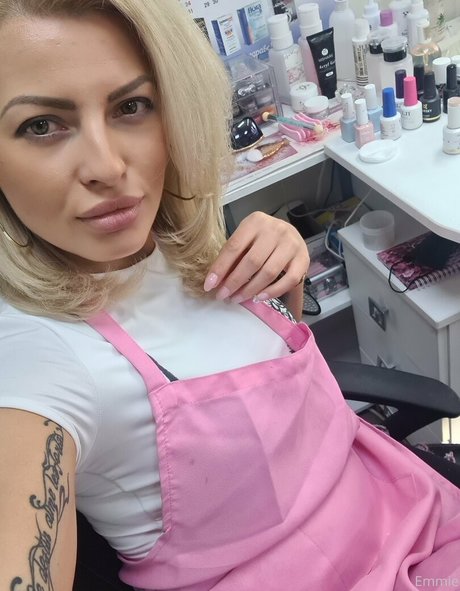 emmie six star pretty photos