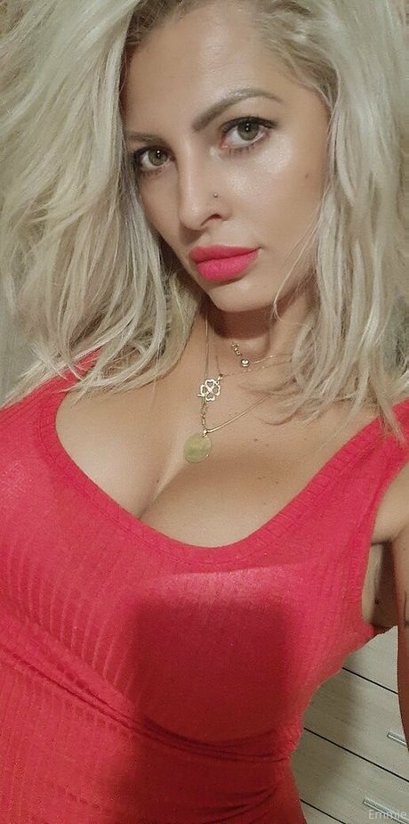 emmie six free star photo