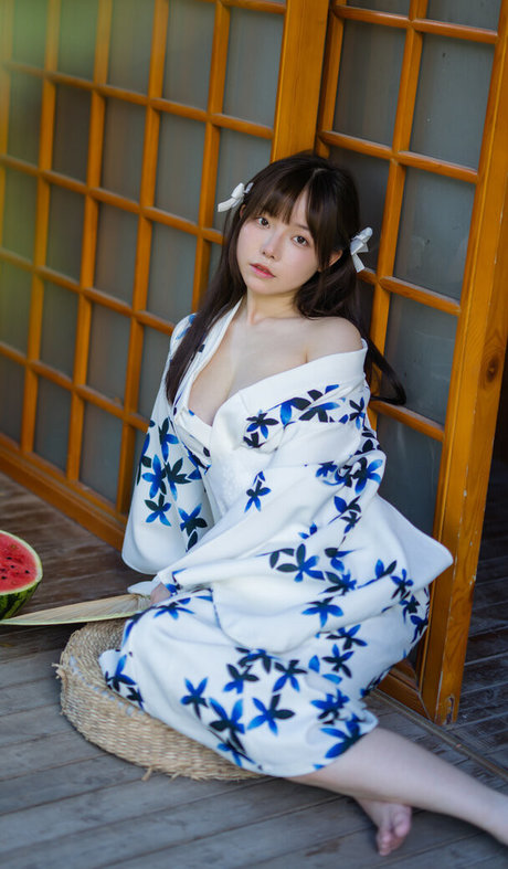 YourDrug66 nude model picture