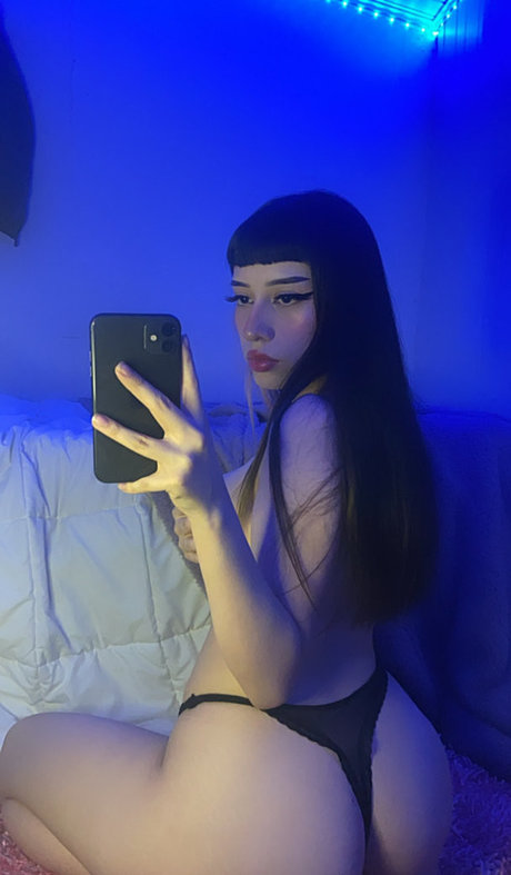 strawberryy20 pornstar hd pic