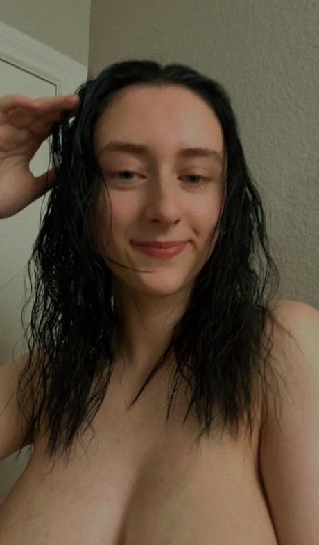 Orla Gracey nudes star image