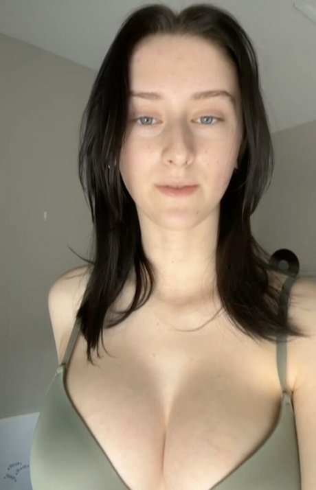 Orla Gracey pornographic model pics