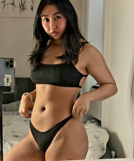 Jicaray pretty pornstar photos