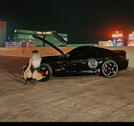 Linds Linds pornstar hd pictures