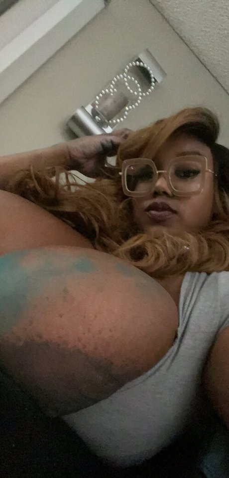 poetrystudiosnetwork hot model photo